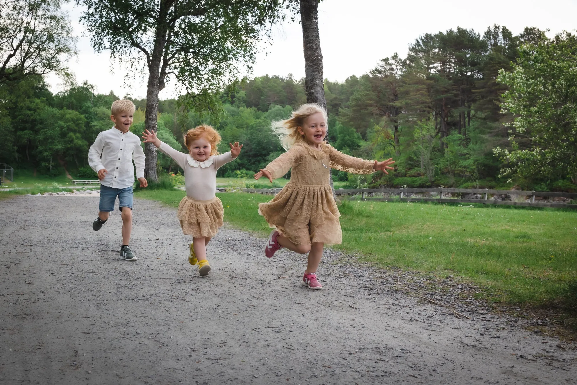  Lykke på jord er å være liten og fri  