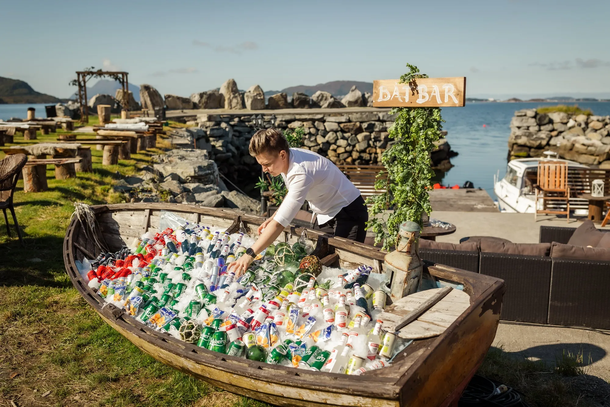  I Kata-Linn og Amunds bryllup var det nok drikke til alle gjestene. Foto: Marte Bjørgum  