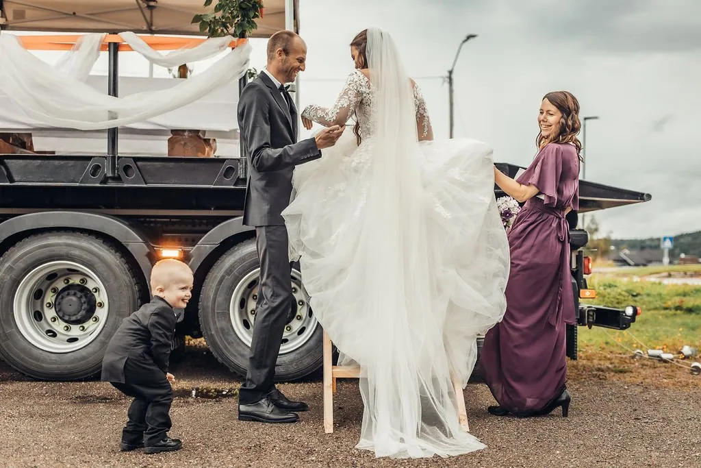 Øyeblikk fra en bryllupsdag, fotografert av Marte Bjørgum