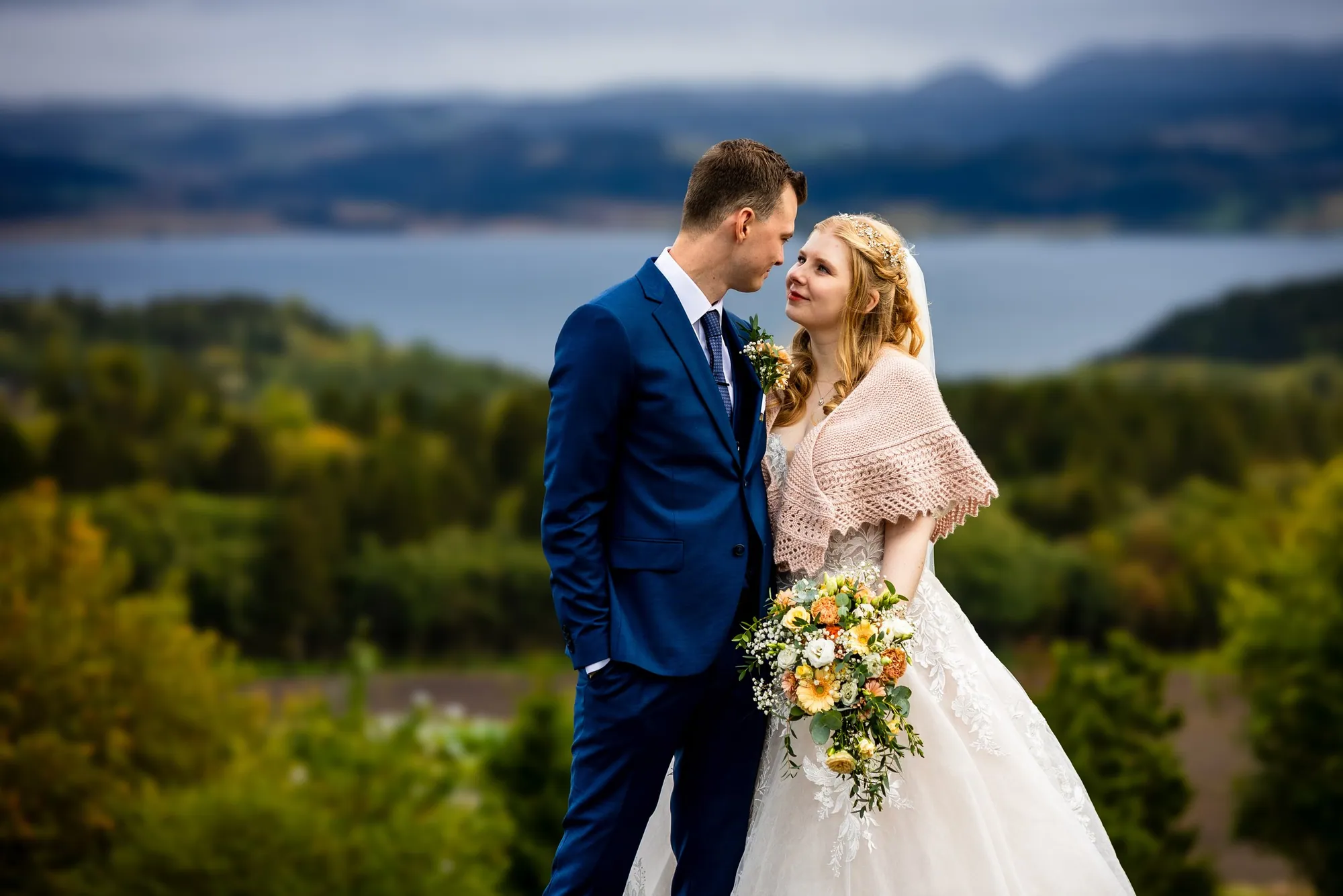 Øyeblikk fra en bryllupsdag, fotografert av Marte Bjørgum
