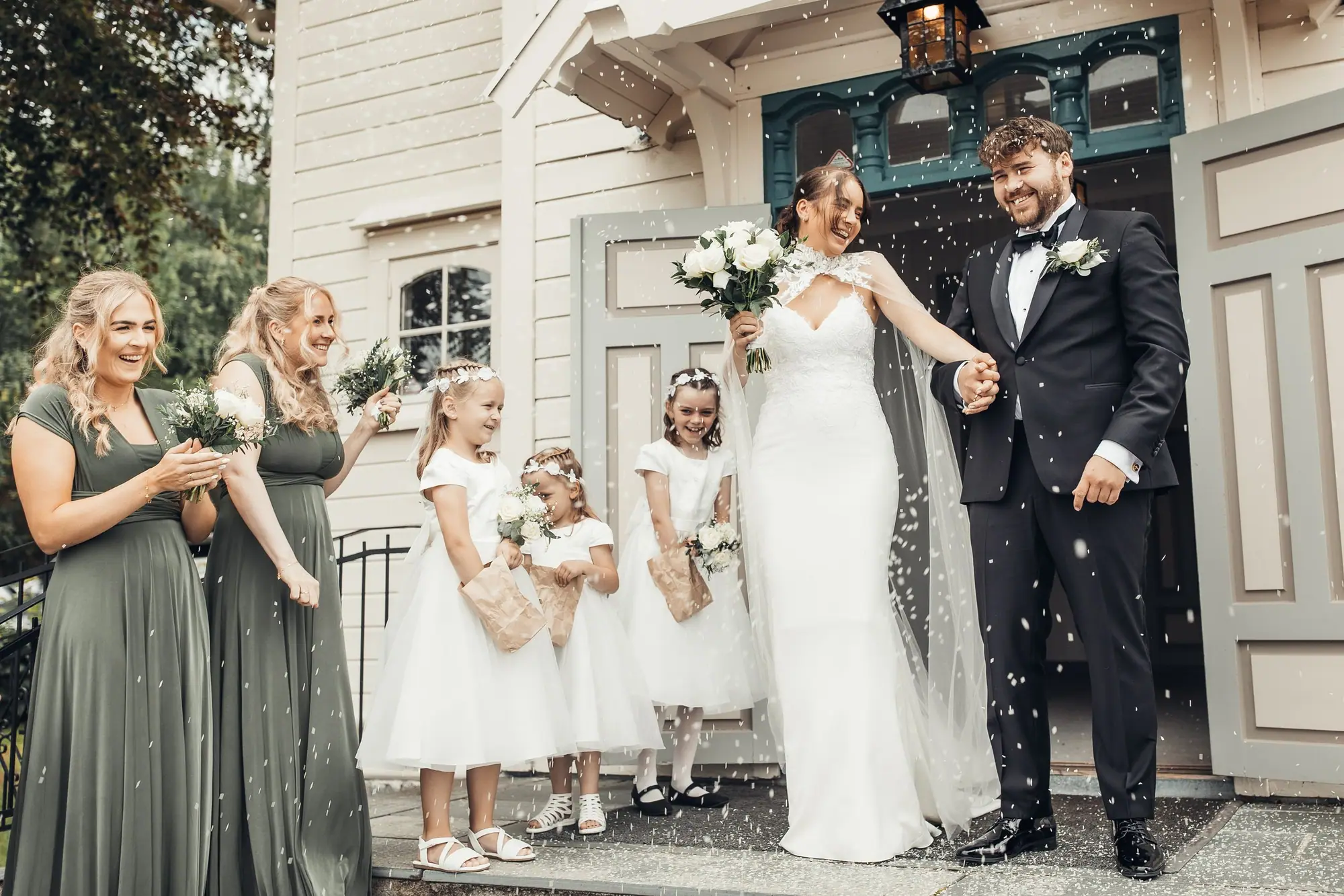 Øyeblikk fra en bryllupsdag, fotografert av Marte Bjørgum
